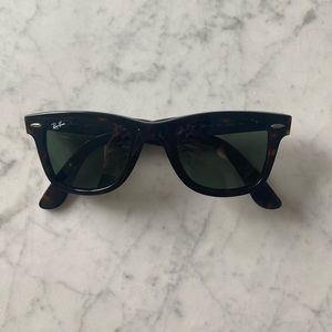 Rayban Wayfarer Sunglasses